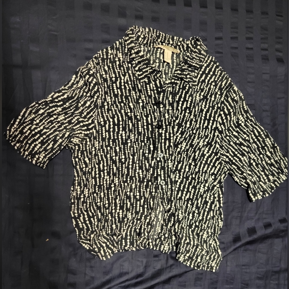 Forever 21 cropped button down
